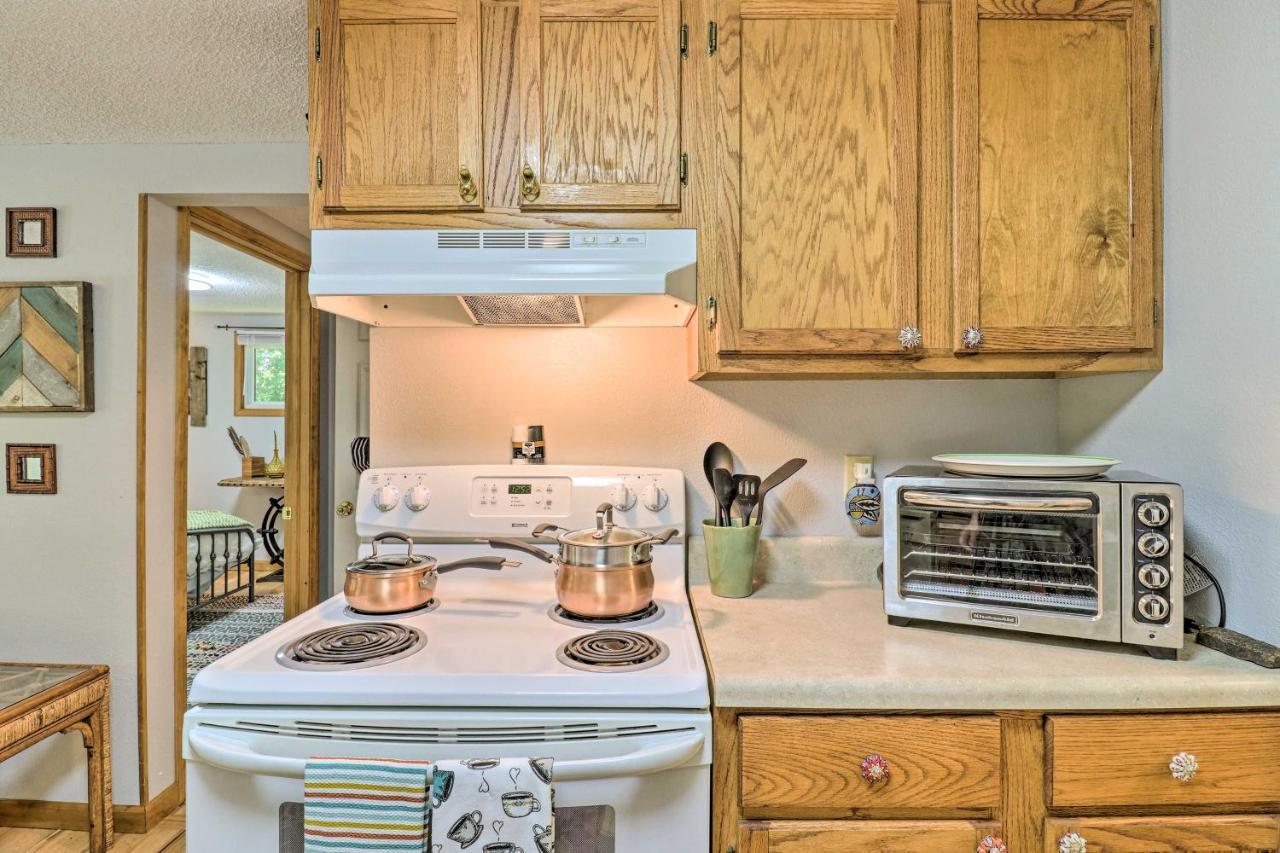 Vintage Creekside Cottage With Hot Tub And Grill! Maggie Valley Εξωτερικό φωτογραφία