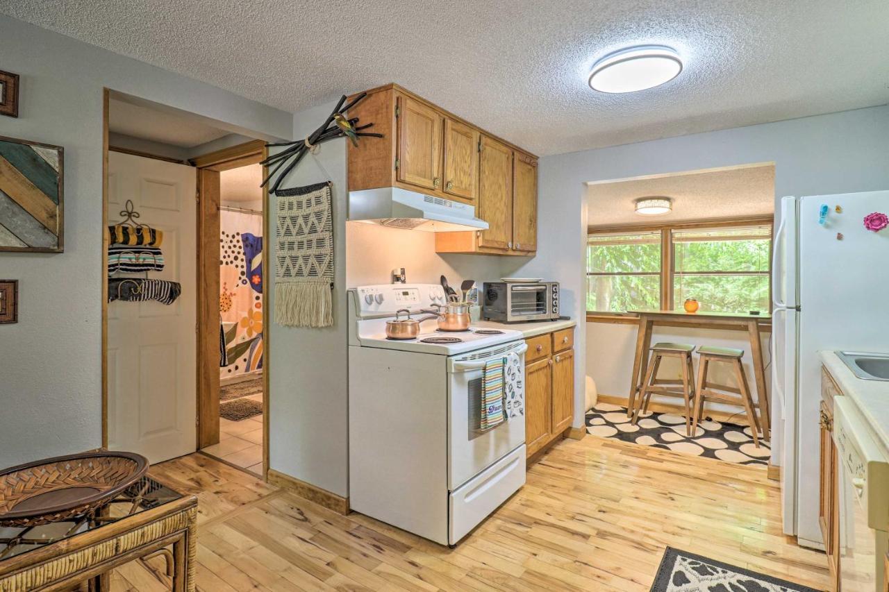 Vintage Creekside Cottage With Hot Tub And Grill! Maggie Valley Εξωτερικό φωτογραφία