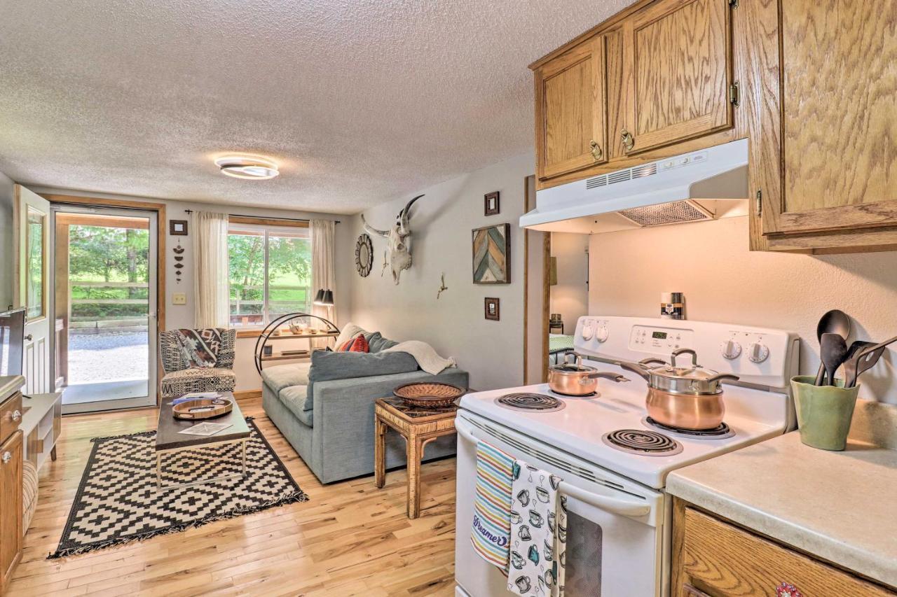 Vintage Creekside Cottage With Hot Tub And Grill! Maggie Valley Εξωτερικό φωτογραφία