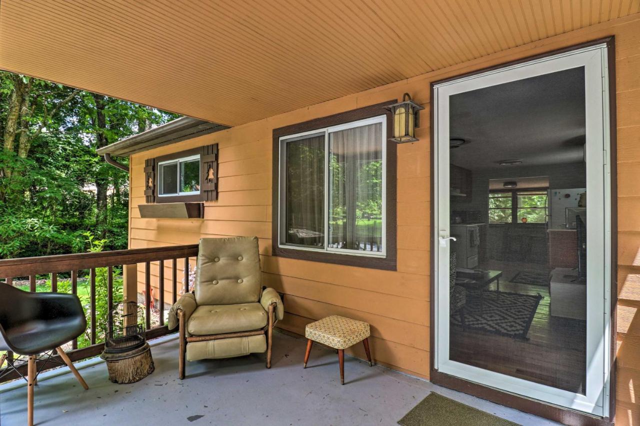 Vintage Creekside Cottage With Hot Tub And Grill! Maggie Valley Εξωτερικό φωτογραφία