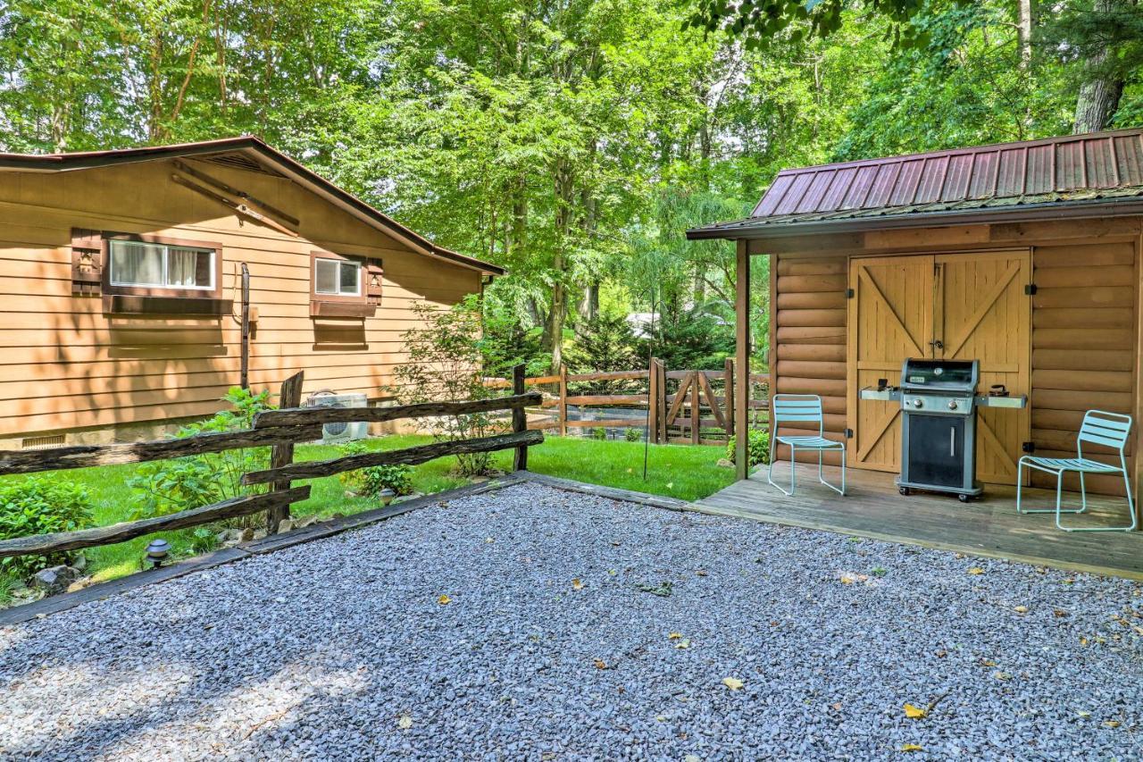 Vintage Creekside Cottage With Hot Tub And Grill! Maggie Valley Εξωτερικό φωτογραφία